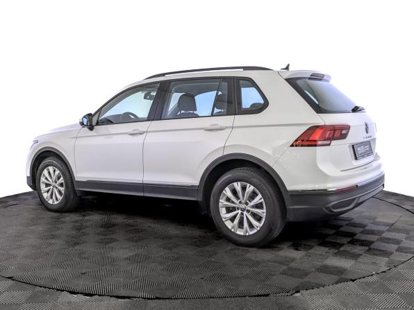 Volkswagen Tiguan II Рестайлинг с пробегом 2021 года, цена 2 640 000 рублей, 59202 км, внедорожник, Автокод Объявления