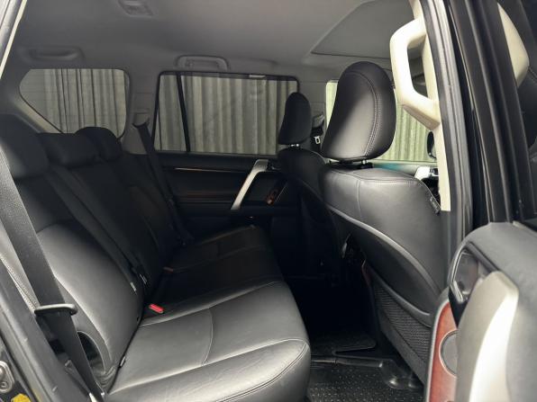Toyota Land Cruiser Prado 150 Series Рестайлинг 1 с пробегом 2016 года, цена 4 550 000 рублей, 135823 км, внедорожник, Автокод Объявления