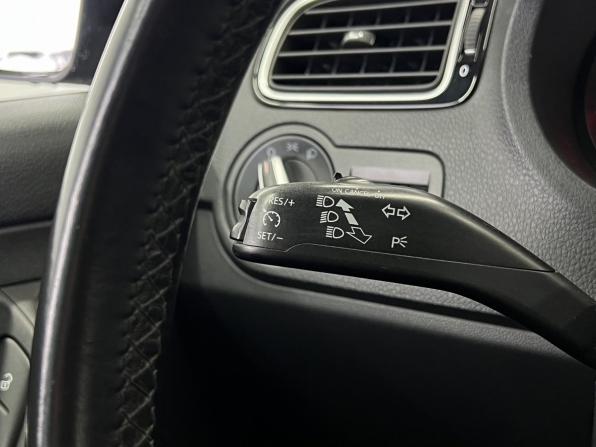 Volkswagen Polo V Рестайлинг с пробегом 2019 года, цена 1 199 000 рублей, 144475 км, седан, Автокод Объявления
