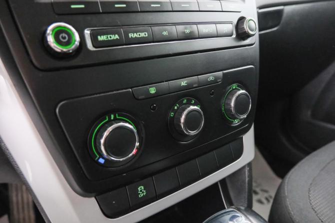 Skoda Yeti I с пробегом 2012 года, цена 769 000 рублей, 137246 км, внедорожник, Автокод Объявления