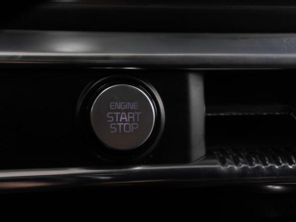 Kia K5 III с пробегом 2021 года, цена 2 970 000 рублей, 138293 км, седан, Автокод Объявления