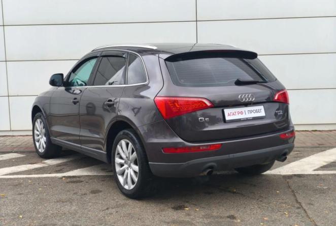 Audi Q5 I (8R) с пробегом 2010 года, цена 1 160 000 рублей, 248901 км, внедорожник, Автокод Объявления