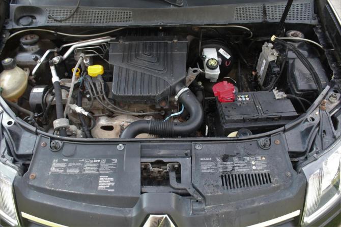 Renault Logan II с пробегом 2014 года, цена 645 000 рублей, 209740 км, седан, Автокод Объявления
