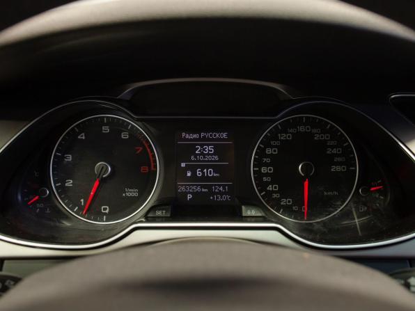 Audi A4 IV (B8) Рестайлинг с пробегом 2013 года, цена 1 095 000 рублей, 263256 км, седан, Автокод Объявления