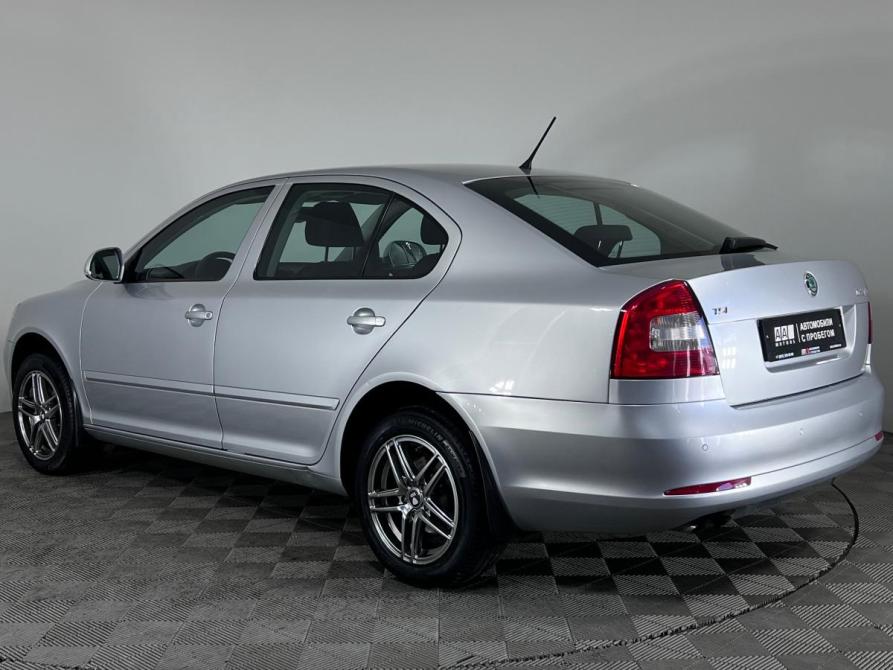 Skoda Octavia II (A5) Рестайлинг Ростов-на-Дону  - изображение 4