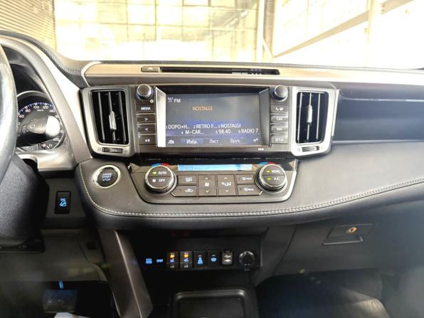 Toyota RAV4 IV (XA40) Рестайлинг с пробегом 2019 года, цена 2 650 000 рублей, 126105 км, внедорожник, Автокод Объявления