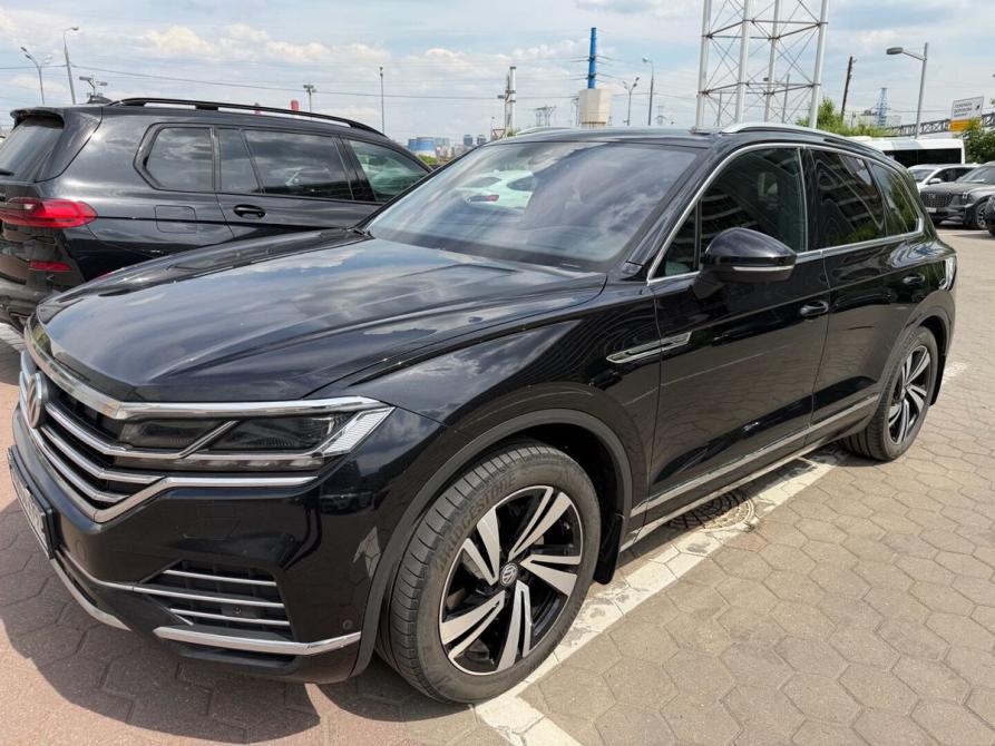 Volkswagen Touareg III Москва  - изображение 1