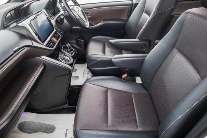 Toyota Esquire I с пробегом 2015 года, цена 2 159 000 рублей, 104000 км, минивэн, Автокод Объявления