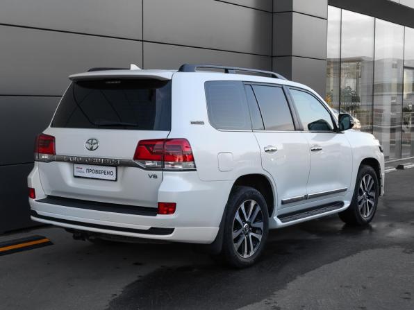 Toyota Land Cruiser 200 Series Рестайлинг 2 с пробегом 2020 года, цена 8 898 000 рублей, 68580 км, внедорожник, Автокод Объявления