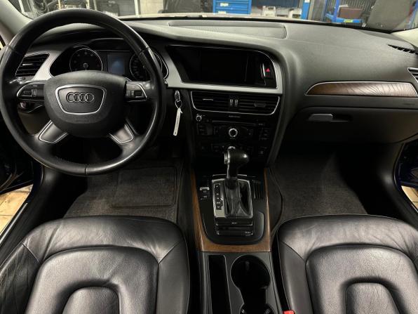Audi A4 IV (B8) Рестайлинг с пробегом 2015 года, цена 1 293 000 рублей, 247744 км, седан, Автокод Объявления