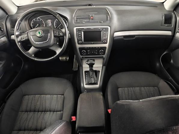 Skoda Octavia II (A5) Рестайлинг с пробегом 2012 года, цена 685 000 рублей, 364847 км, лифтбек, Автокод Объявления