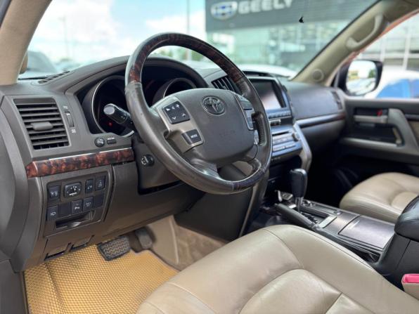 Toyota Land Cruiser 200 Series с пробегом 2011 года, цена 2 580 000 рублей, 321650 км, внедорожник, Автокод Объявления