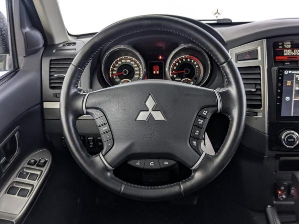 Mitsubishi Pajero IV Рестайлинг 2 с пробегом 2021 года, цена 4 350 000 рублей, 32830 км, внедорожник, Автокод Объявления