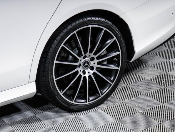Mercedes-Benz E-Класс V (W213 S213 C238) с пробегом 2018 года, цена 3 700 000 рублей, 87220 км, седан, Автокод Объявления