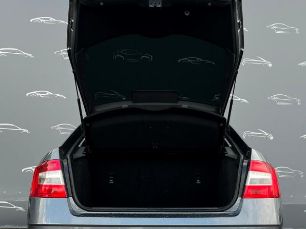 Skoda Octavia III (A7) Рестайлинг с пробегом 2019 года, цена 1 658 900 рублей, 141554 км, лифтбек, Автокод Объявления