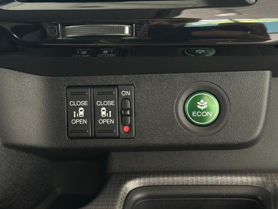 Honda Stepwgn V Рестайлинг Санкт-Петербург  - изображение 15