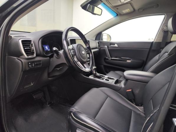 Kia Sportage IV Рестайлинг с пробегом 2021 года, цена 2 749 000 рублей, 124724 км, внедорожник, Автокод Объявления