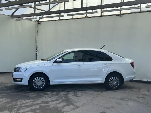 Skoda Rapid I Рестайлинг с пробегом 2018 года, цена 1 060 000 рублей, 177807 км, лифтбек, Автокод Объявления