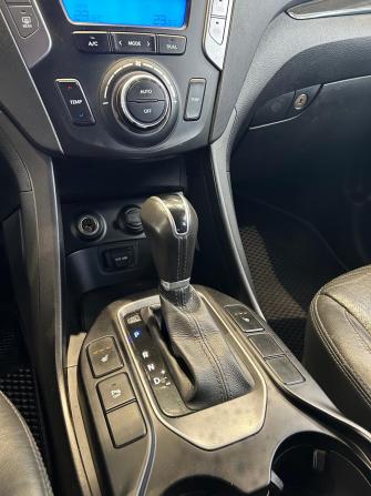 Hyundai Santa Fe III с пробегом 2013 года, цена 1 629 000 рублей, 235000 км, внедорожник, Автокод Объявления