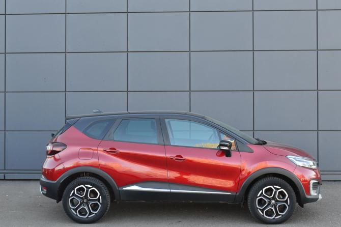 Renault Kaptur I Рестайлинг с пробегом 2021 года, цена 1 650 000 рублей, 115000 км, внедорожник, Автокод Объявления