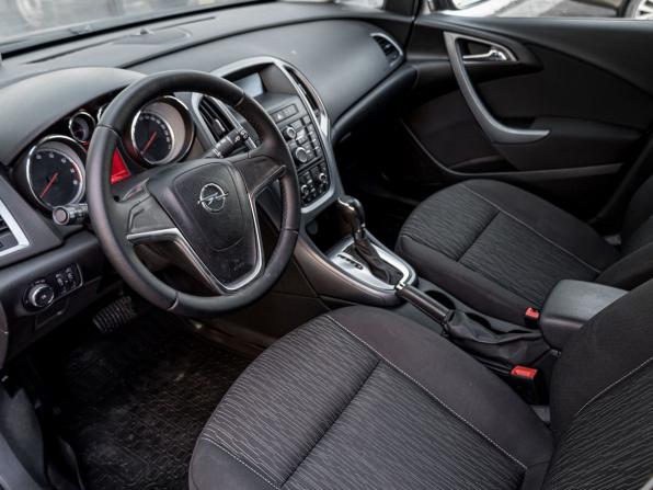 Opel Astra J Рестайлинг с пробегом 2014 года, цена 725 311 рублей, 116785 км, хэтчбек, Автокод Объявления