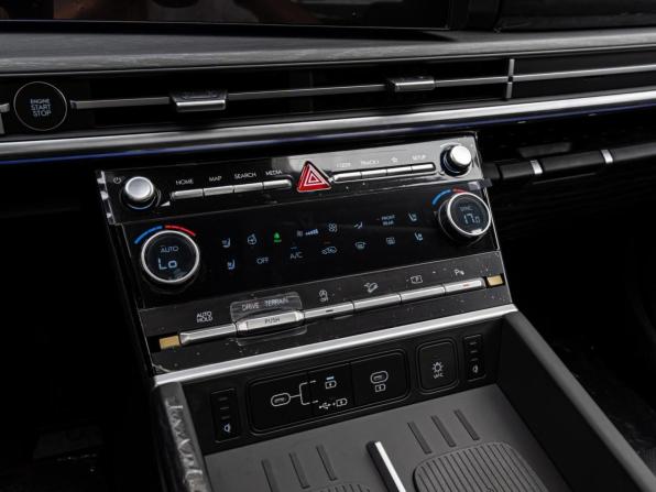 Hyundai Santa Fe V (MX5) с пробегом 2026 года, цена 5 630 000 рублей, 35 км, внедорожник, Автокод Объявления