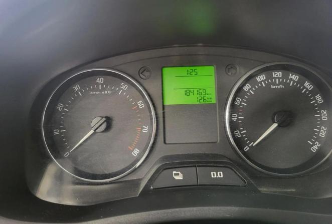 Skoda Fabia II Рестайлинг с пробегом 2011 года, цена 499 851 рубль, 184169 км, хэтчбек, Автокод Объявления