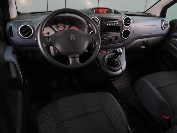 Peugeot Partner II с пробегом 2010 года, цена 849 000 рублей, 192289 км, компактвэн, Автокод Объявления
