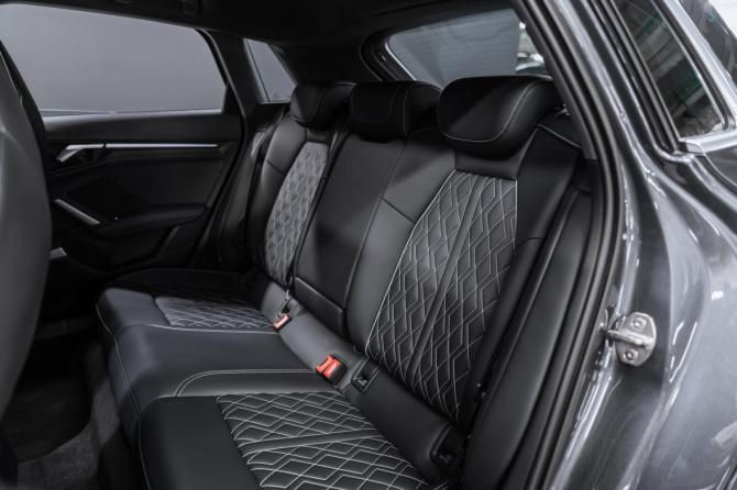 Новый Audi A3 IV (8Y) Рестайлинг 2026 года, цена 4 250 000 рублей, хэтчбек, Автокод Объявления