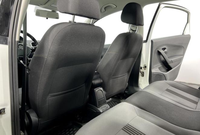 Volkswagen Polo V Рестайлинг с пробегом 2016 года, цена 1 000 000 рублей, 181746 км, седан, Автокод Объявления