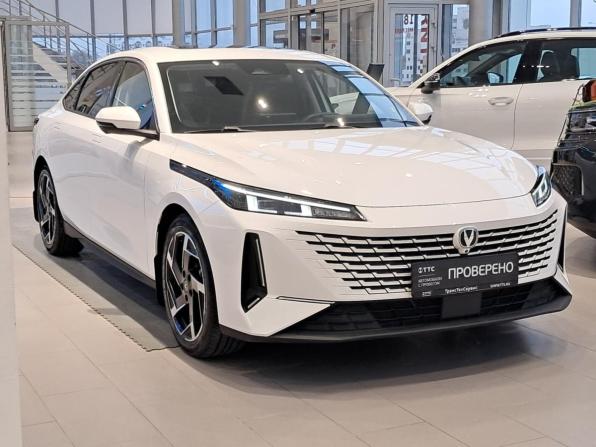 Changan Lamore с пробегом 2024 года, цена 2 057 000 рублей, 15961 км, седан, Автокод Объявления