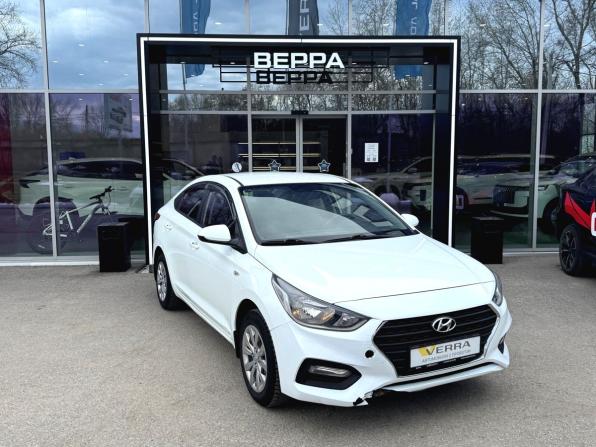 Hyundai Solaris II с пробегом 2018 года, цена 1 190 000 рублей, 129830 км, седан, Автокод Объявления