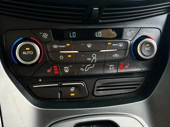 Ford Kuga II Рестайлинг с пробегом 2017 года, цена 1 499 000 рублей, 164846 км, внедорожник, Автокод Объявления