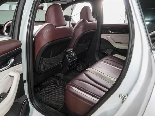 Geely Monjaro I с пробегом 2023 года, цена 2 849 000 рублей, 117949 км, внедорожник, Автокод Объявления