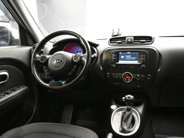 Kia Soul II Рестайлинг с пробегом 2018 года, цена 1 590 000 рублей, 101000 км, хэтчбек, Автокод Объявления
