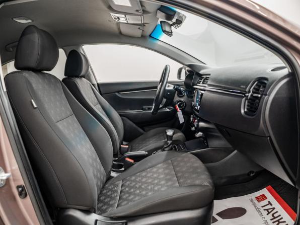 Kia Rio IV с пробегом 2018 года, цена 1 460 000 рублей, 105000 км, седан, Автокод Объявления