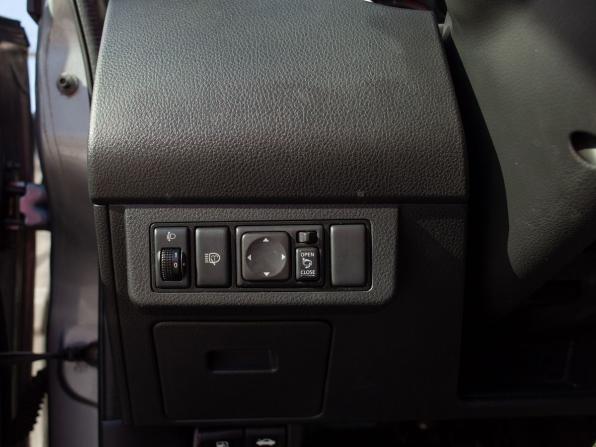 Nissan Tiida I Рестайлинг с пробегом 2012 года, цена 770 000 рублей, 238562 км, хэтчбек, Автокод Объявления
