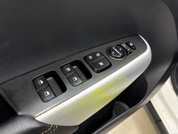 Kia Picanto III Рестайлинг с пробегом 2023 года, цена 1 550 000 рублей, 56000 км, хэтчбек, Автокод Объявления