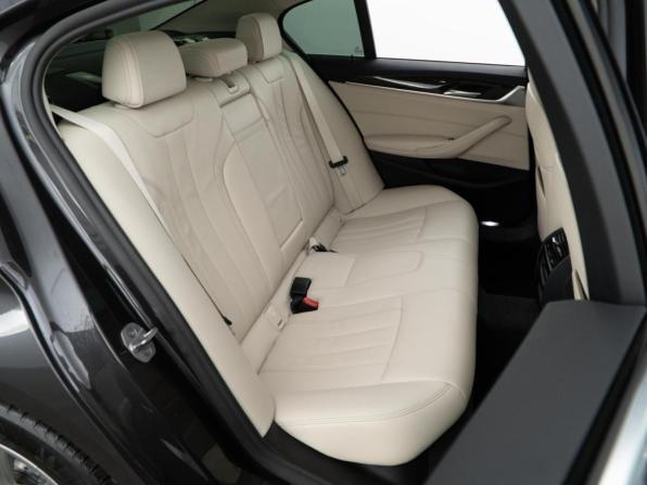 BMW 5 серии VII (G30/G31/G38) с пробегом 2018 года, цена 4 177 077 рублей, 81222 км, седан, Автокод Объявления