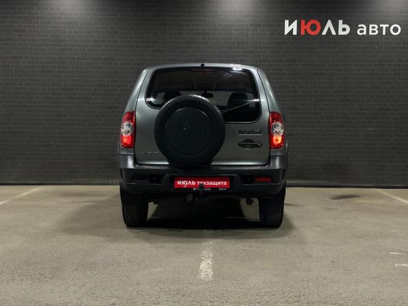 Chevrolet Niva I Рестайлинг с пробегом 2013 года, цена 630 000 рублей, 71752 км, внедорожник, Автокод Объявления