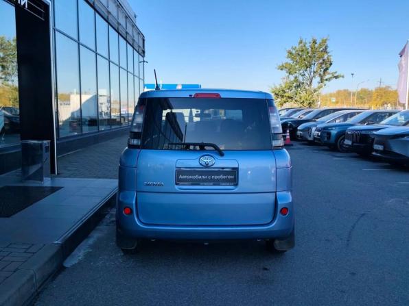 Toyota Sienta I Рестайлинг 2 с пробегом 2011 года, цена 945 000 рублей, 131575 км, компактвэн, Автокод Объявления