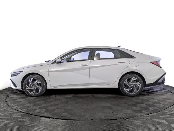 Hyundai Elantra VII (CN7) Рестайлинг с пробегом 2024 года, цена 2 140 000 рублей, 34821 км, седан, Автокод Объявления