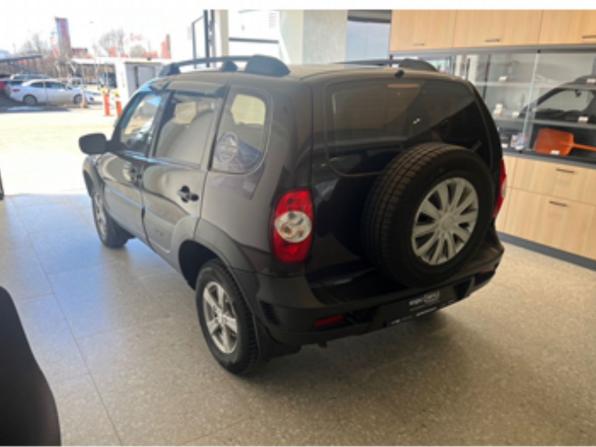Chevrolet Niva I Рестайлинг с пробегом 2009 года, цена 385 000 рублей, 117000 км, внедорожник, Автокод Объявления