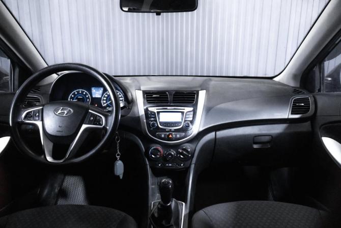 Hyundai Solaris I с пробегом 2012 года, цена 780 000 рублей, 97530 км, хэтчбек, Автокод Объявления