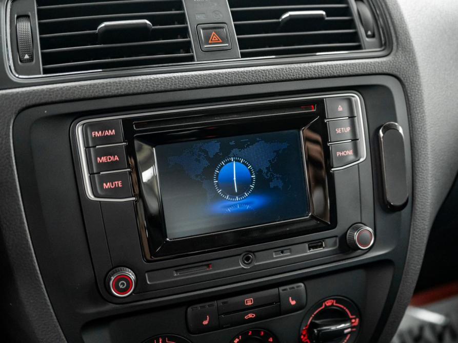Volkswagen Jetta VI Рестайлинг Красноярск  - изображение 13