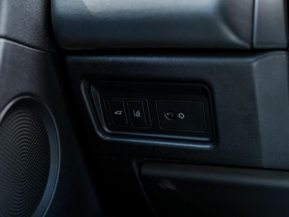 Land Rover Discovery Sport I с пробегом 2016 года, цена 2 114 000 рублей, 106695 км, внедорожник, Автокод Объявления