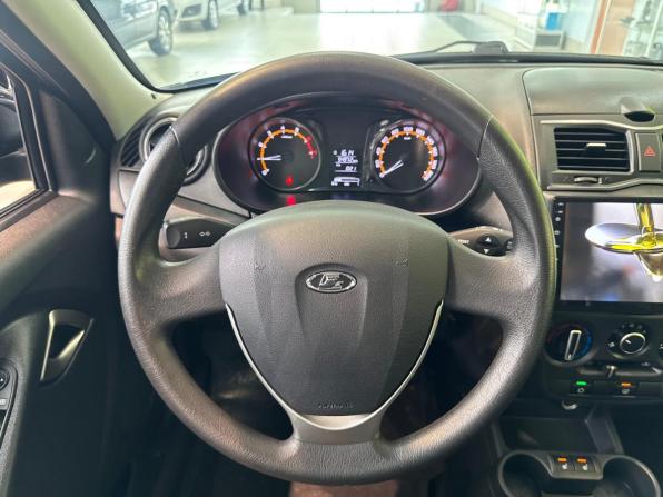 Lada (ВАЗ) Granta I Рестайлинг с пробегом 2022 года, цена 735 000 рублей, 54972 км, седан, Автокод Объявления