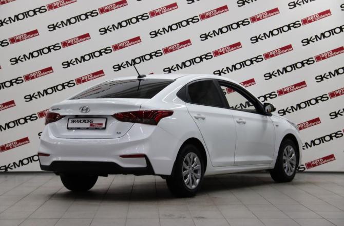 Hyundai Solaris II с пробегом 2018 года, цена 1 040 350 рублей, 184799 км, седан, Автокод Объявления