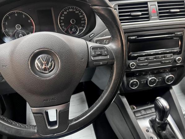 Volkswagen Jetta VI с пробегом 2012 года, цена 1 295 000 рублей, 141767 км, седан, Автокод Объявления