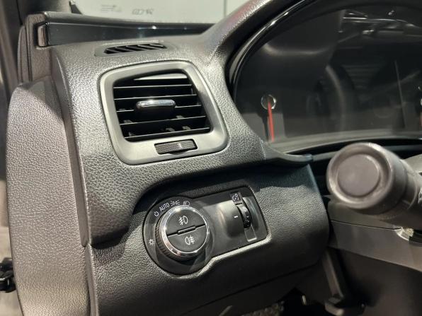 Opel Insignia I Рестайлинг с пробегом 2013 года, цена 935 000 рублей, 265000 км, лифтбек, Автокод Объявления
